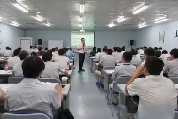 劳务派遣,劳务外包